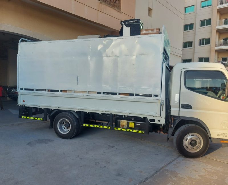 3 ton pickup for rent in Dubai